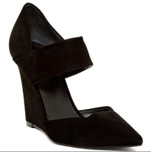 Tory burch suede pointed toe black wedges